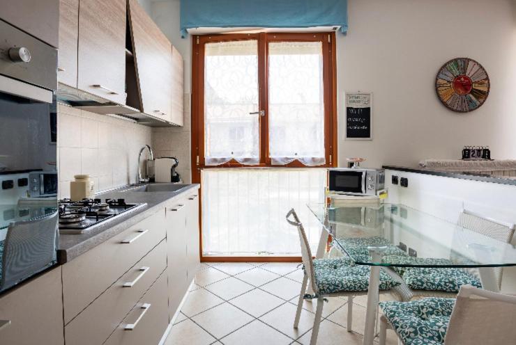 Casti - Appartamento Mm3 Comasina Milan Exterior photo